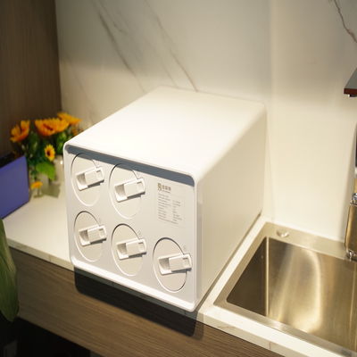 टैंकलेस 5000L 7 स्टेज वाटर फिल्ट्रेशन सिस्टम हाउसहोल्ड जीरो वेस्ट आरओ सिस्टम ओडीएम